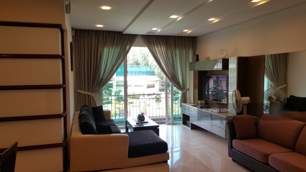 Edelweiss Park Condominium thumbnail photo